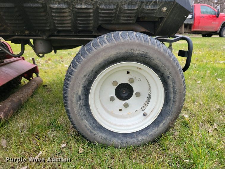 image for item NV9804 Toro Reelmaster 335D reel mower