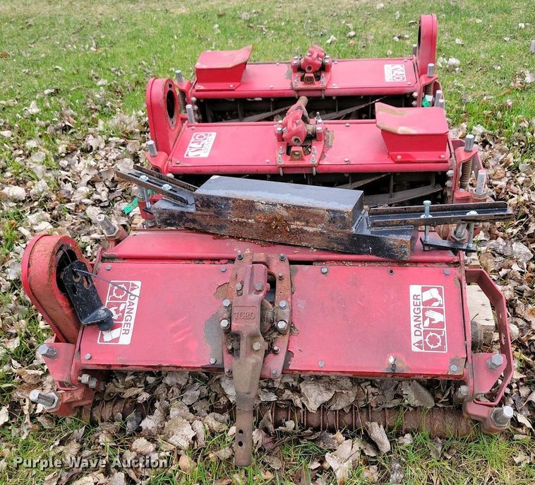 image for item NV9804 Toro Reelmaster 335D reel mower