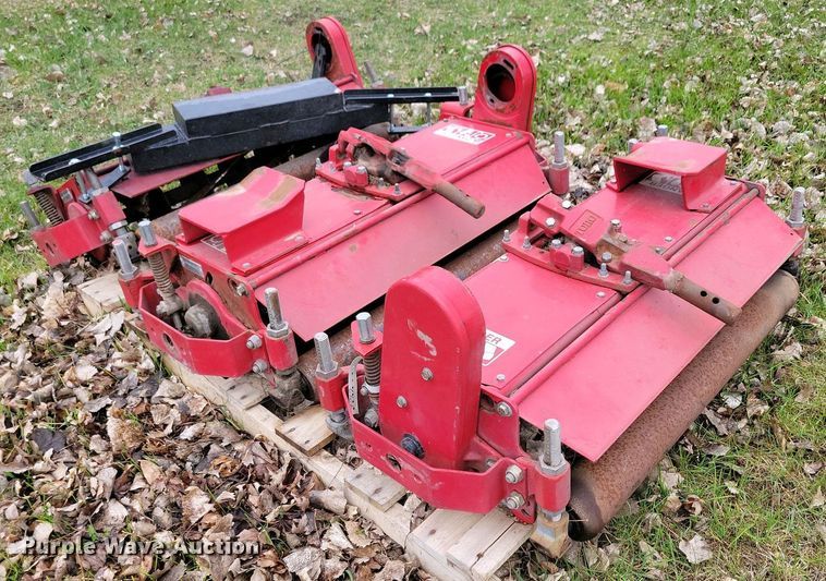 image for item NV9804 Toro Reelmaster 335D reel mower