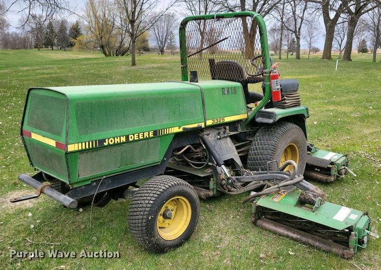 image for item NV9805 John Deere 3325 reel mower