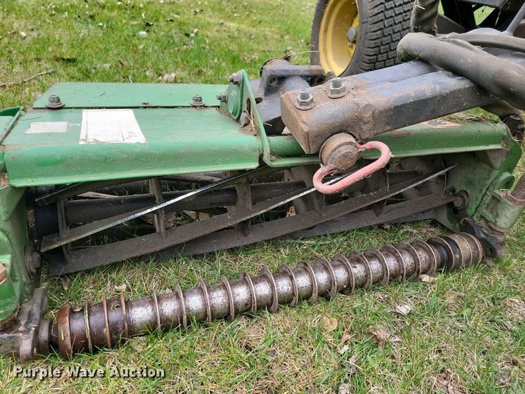image for item NV9805 John Deere 3325 reel mower
