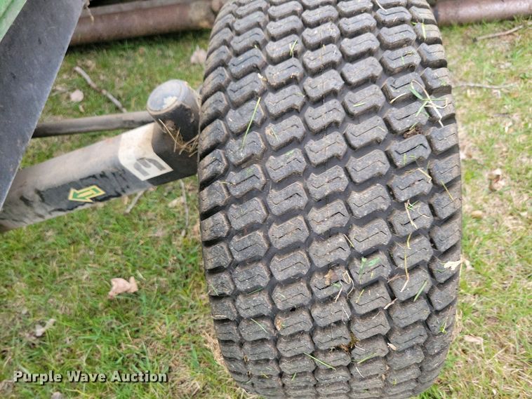 image for item NV9805 John Deere 3325 reel mower