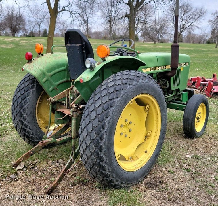 image for item NV9806 John Deere 950 tractor