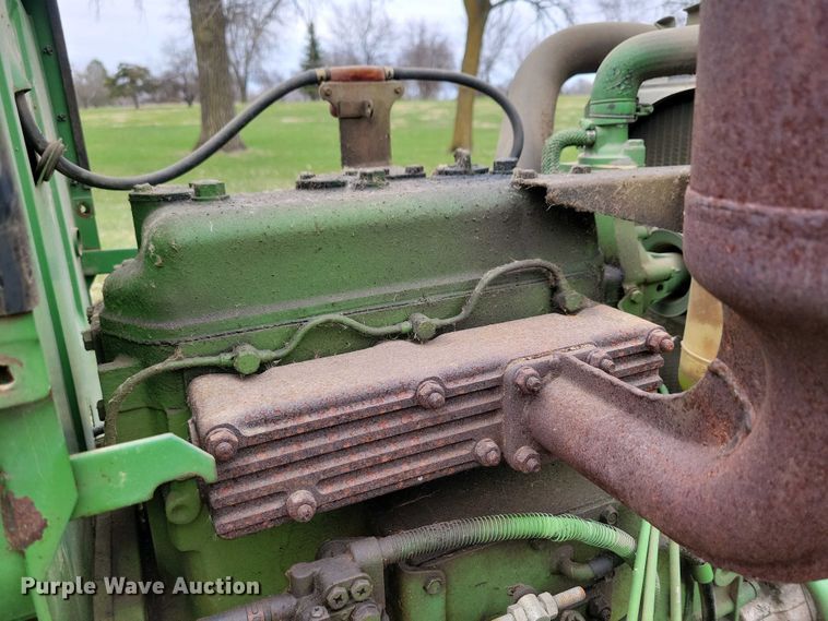 image for item NV9806 John Deere 950 tractor