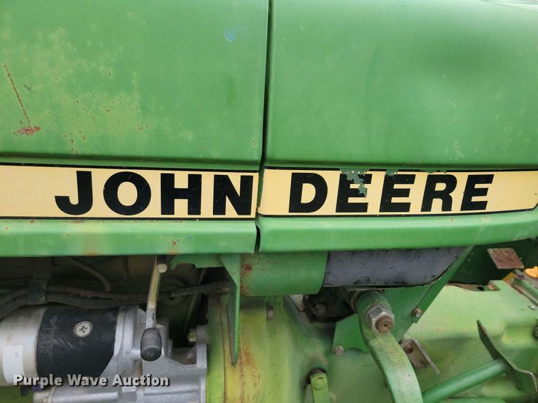 image for item NV9806 John Deere 950 tractor