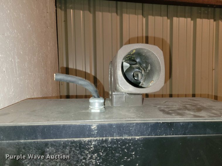 image for item NV9809 (12) light plant floodlight heads