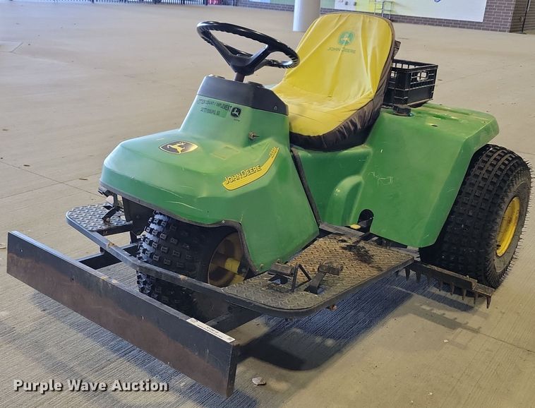 image for item NV9818 John Deere 1200A bunker rake