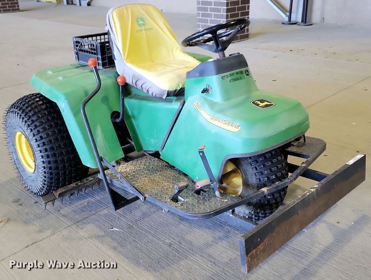 image for item NV9818 John Deere 1200A bunker rake