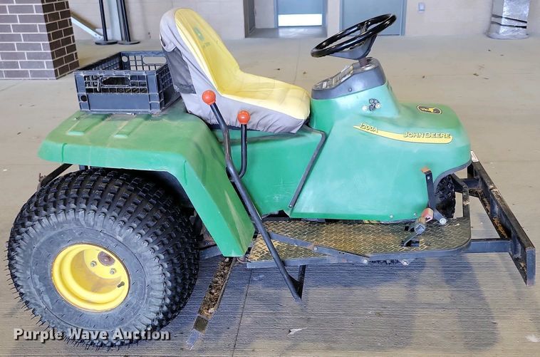 image for item NV9818 John Deere 1200A bunker rake