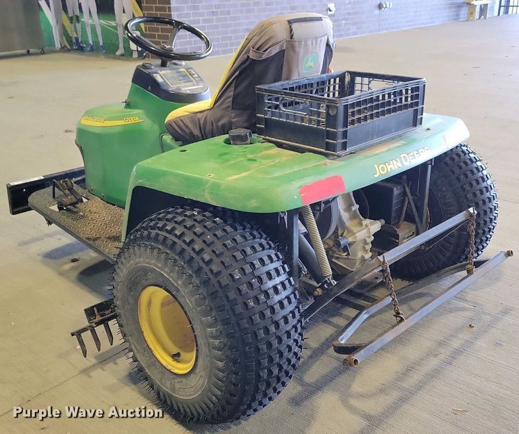 image for item NV9818 John Deere 1200A bunker rake