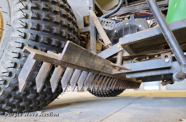 image for item NV9818 John Deere 1200A bunker rake