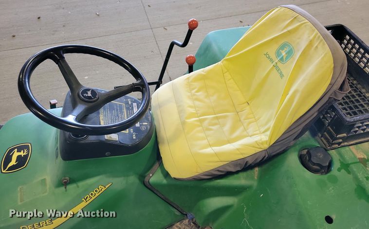 image for item NV9818 John Deere 1200A bunker rake