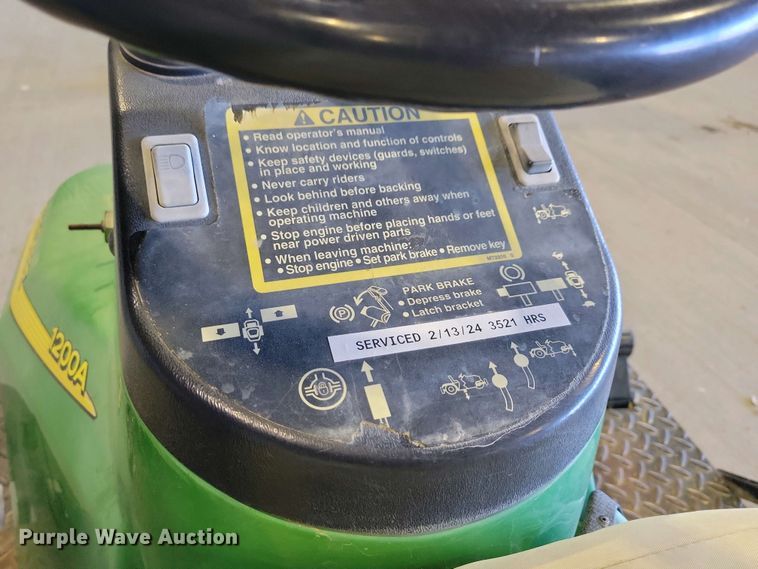 image for item NV9818 John Deere 1200A bunker rake