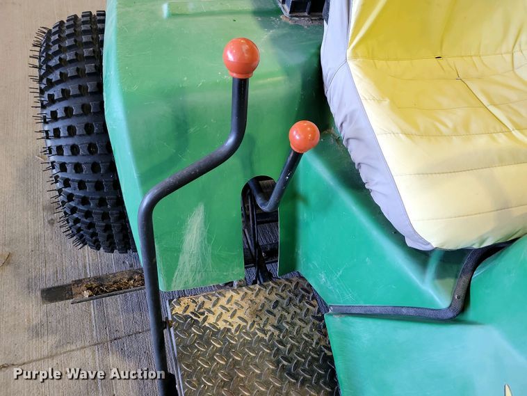 image for item NV9818 John Deere 1200A bunker rake