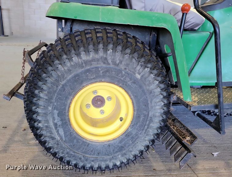 image for item NV9818 John Deere 1200A bunker rake