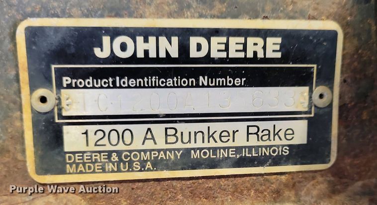image for item NV9818 John Deere 1200A bunker rake