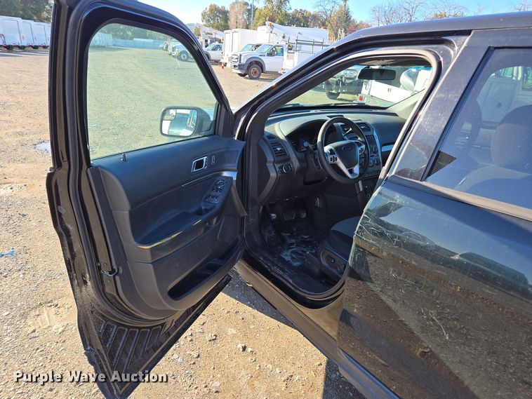 image for item YA0319 2013 Ford  Explorer Police Interceptor SUV