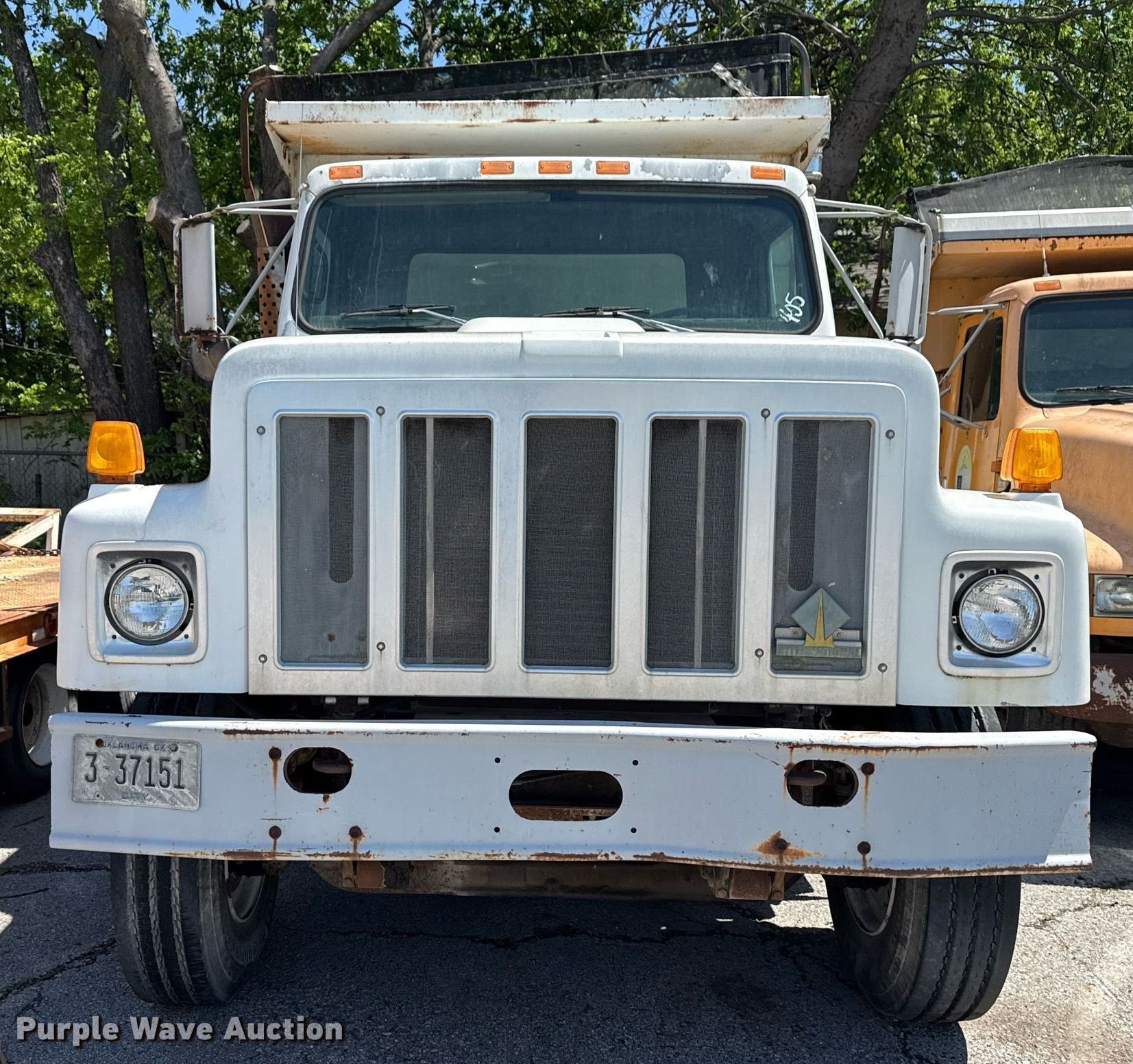 1995 International 2554 dump truck in Tulsa, OK | Item