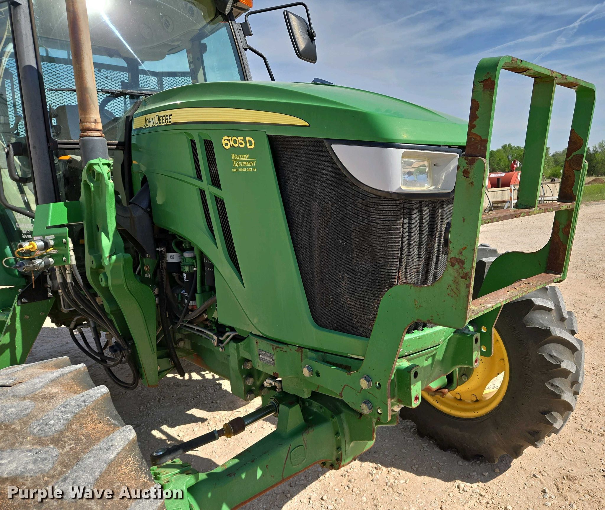 Mai  2014 John Deere 6105M MFWD tractor in Rogersville, MO | Item