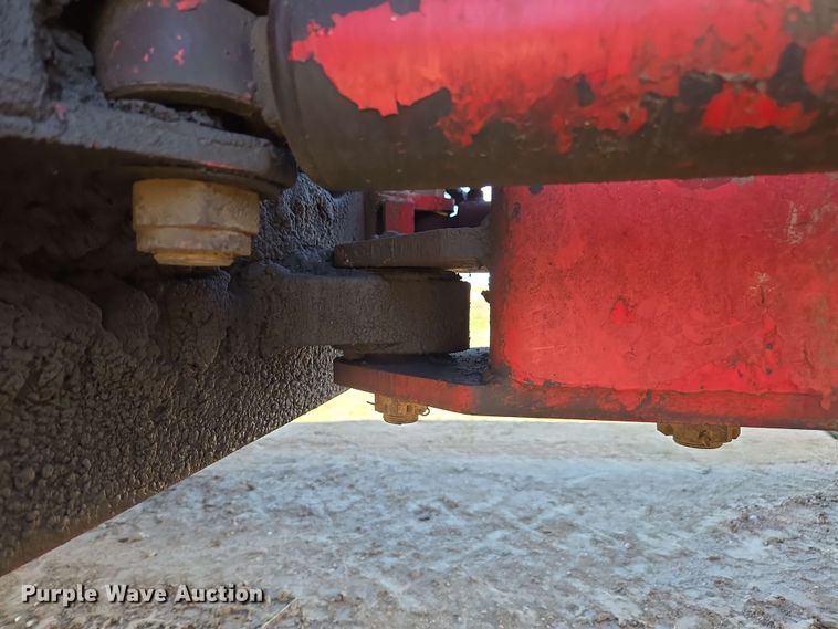 image for item DE2173 1979 Versatile 900 4WD tractor