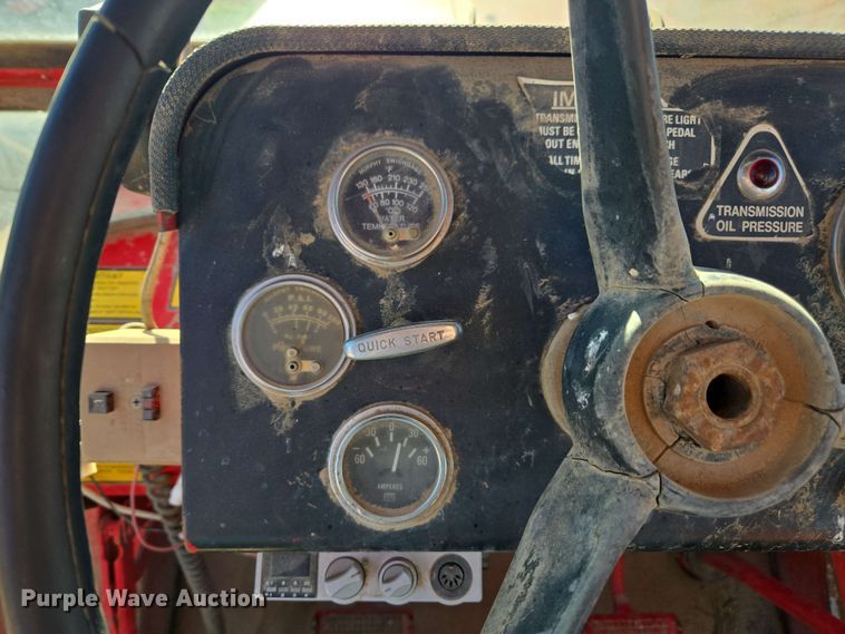 image for item DE2173 1979 Versatile 900 4WD tractor