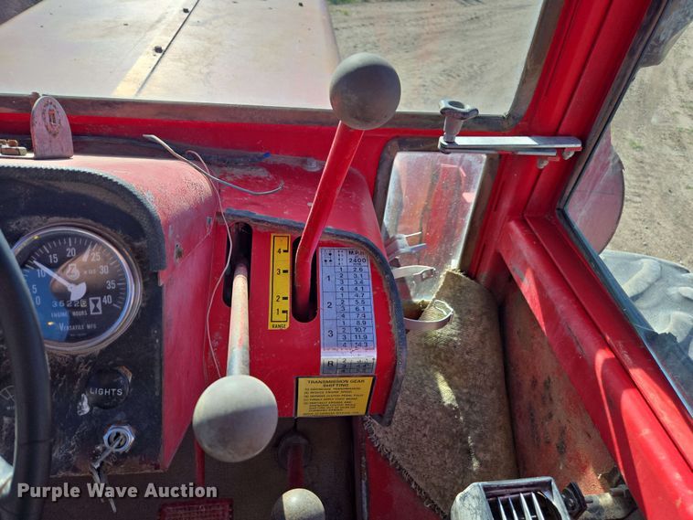 image for item DE2173 1979 Versatile 900 4WD tractor