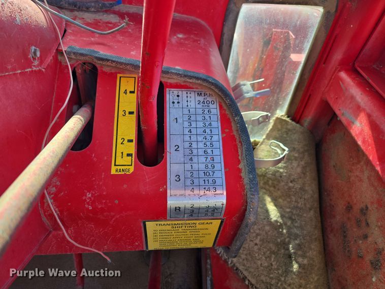 image for item DE2173 1979 Versatile 900 4WD tractor