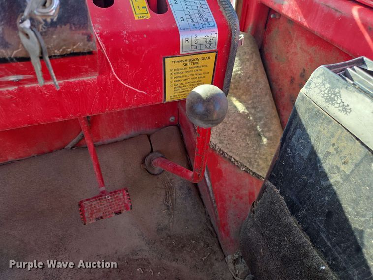 image for item DE2173 1979 Versatile 900 4WD tractor