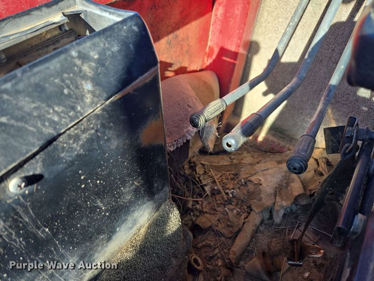 image for item DE2173 1979 Versatile 900 4WD tractor