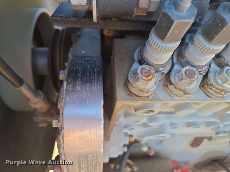 image for item DE2173 1979 Versatile 900 4WD tractor