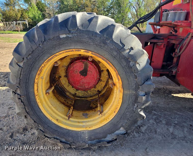 image for item DE2173 1979 Versatile 900 4WD tractor