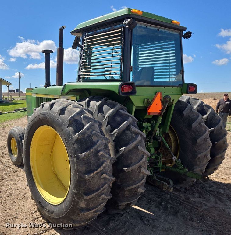 image for item DE2174 1974 John Deere 4430 tractor