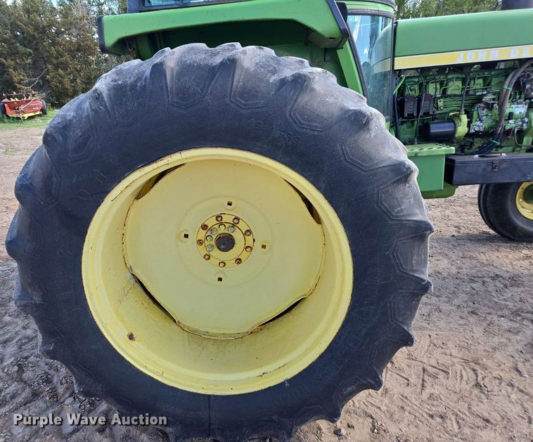 image for item DE2174 1974 John Deere 4430 tractor