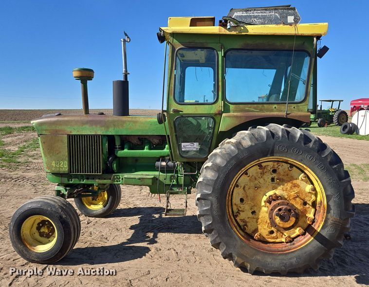 image for item DE2175 1970 John Deere 4020 tractor