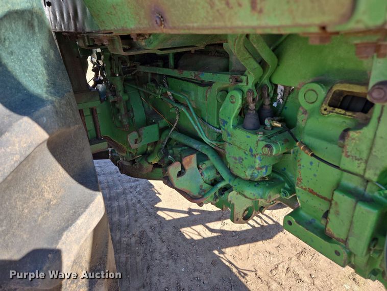 image for item DE2175 1970 John Deere 4020 tractor