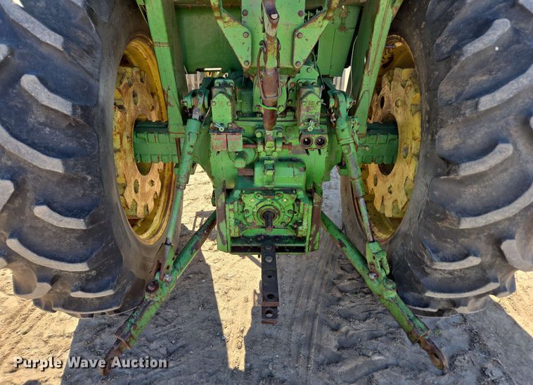 image for item DE2175 1970 John Deere 4020 tractor