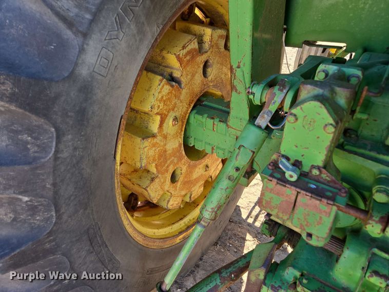 image for item DE2175 1970 John Deere 4020 tractor