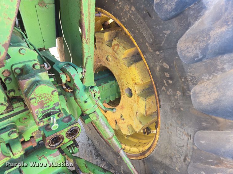 image for item DE2175 1970 John Deere 4020 tractor