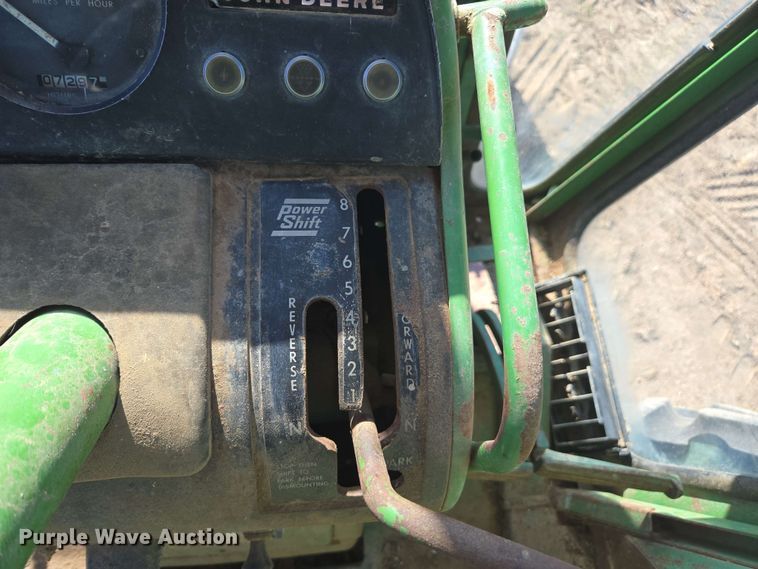 image for item DE2175 1970 John Deere 4020 tractor