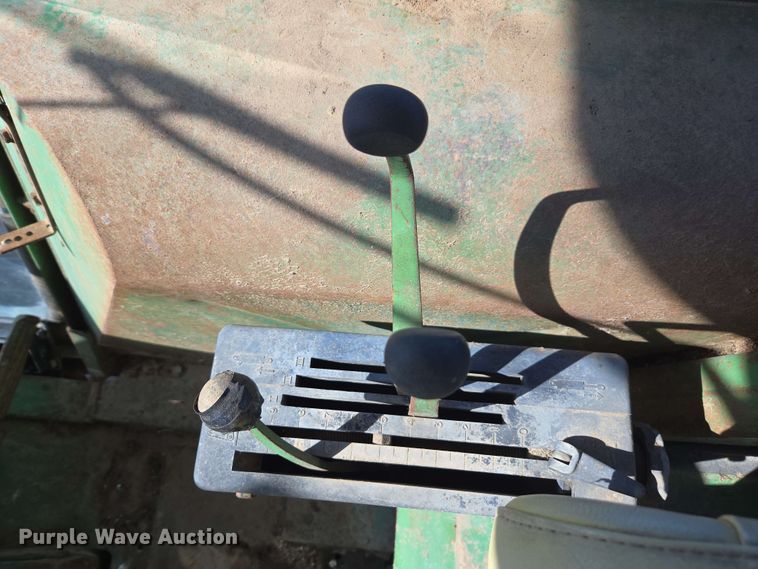 image for item DE2175 1970 John Deere 4020 tractor