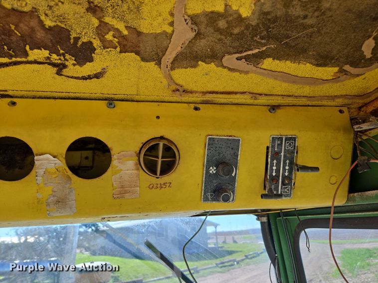 image for item DE2175 1970 John Deere 4020 tractor