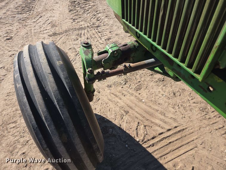 image for item DE2176 1971 John Deere 4320 tractor