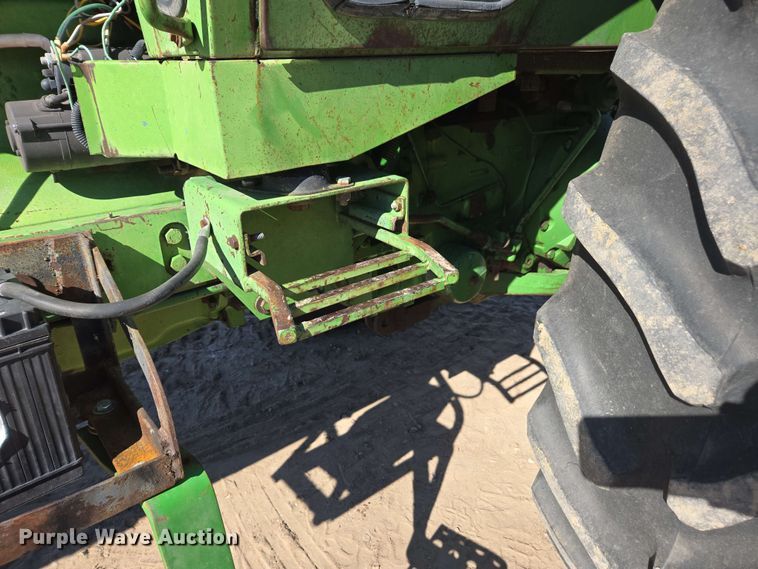 image for item DE2176 1971 John Deere 4320 tractor