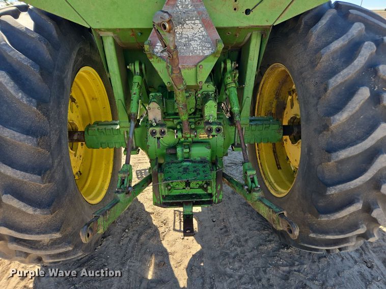 image for item DE2176 1971 John Deere 4320 tractor