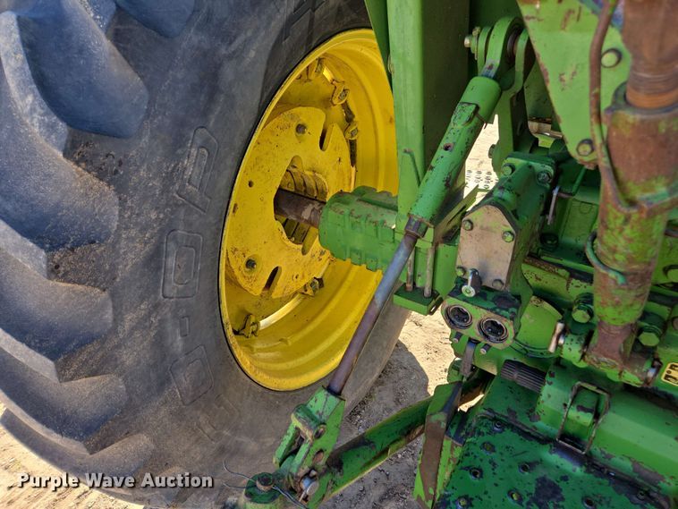 image for item DE2176 1971 John Deere 4320 tractor