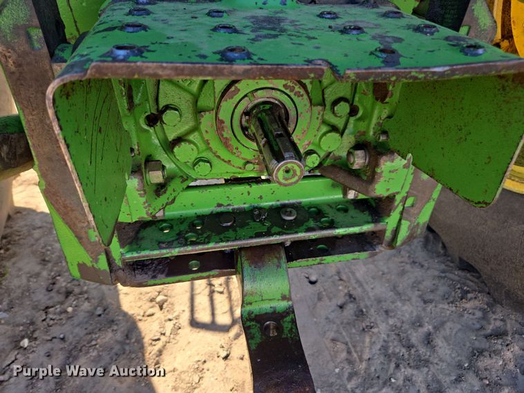 image for item DE2176 1971 John Deere 4320 tractor