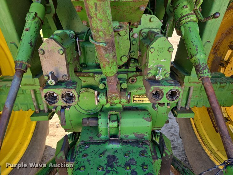 image for item DE2176 1971 John Deere 4320 tractor