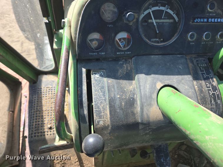 image for item DE2176 1971 John Deere 4320 tractor