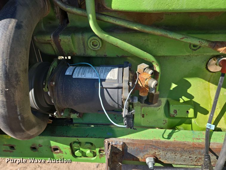 image for item DE2176 1971 John Deere 4320 tractor