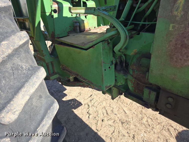 image for item DE2177 1970 John Deere 4020 tractor